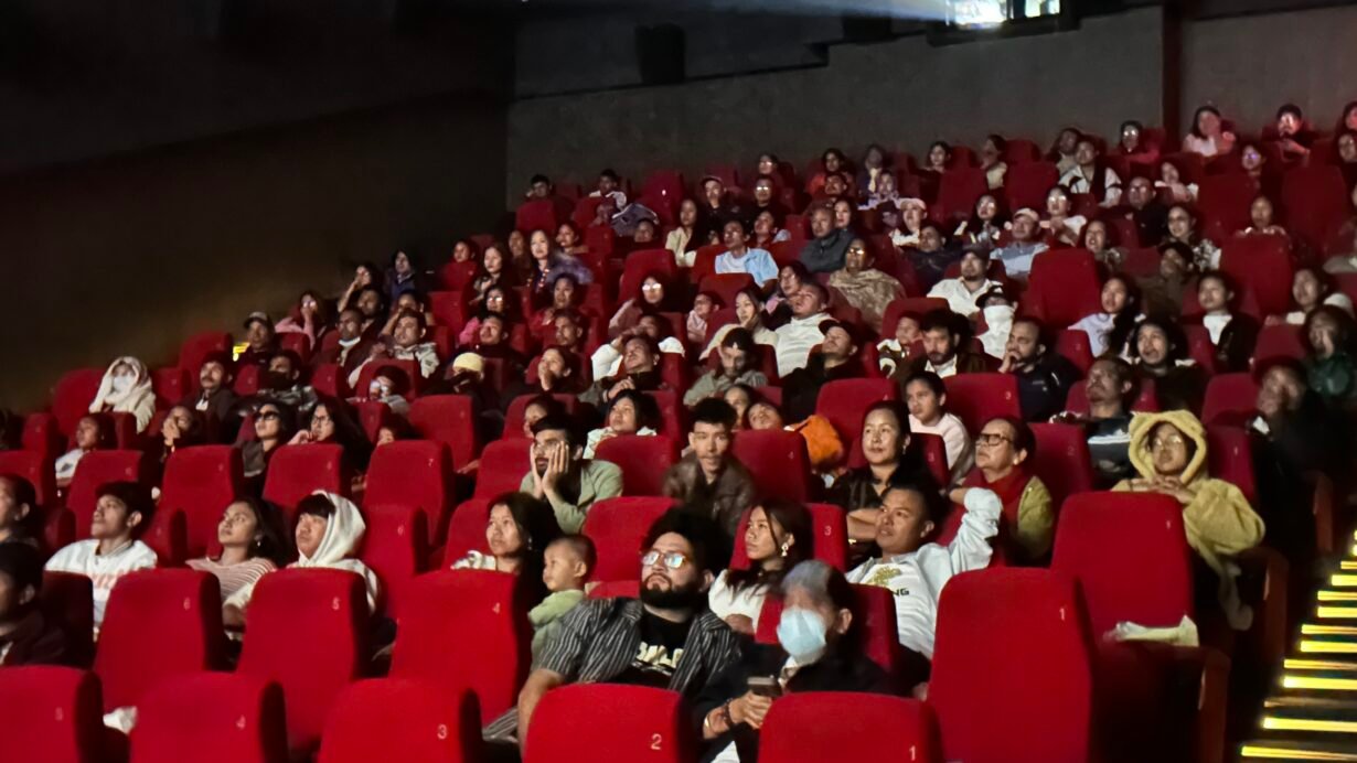 भाइटीकाको उपहार बने ‘वरिष्ठ वलराम’, पहिलो दिनदेखि हाउसफुल प्रदर्शन